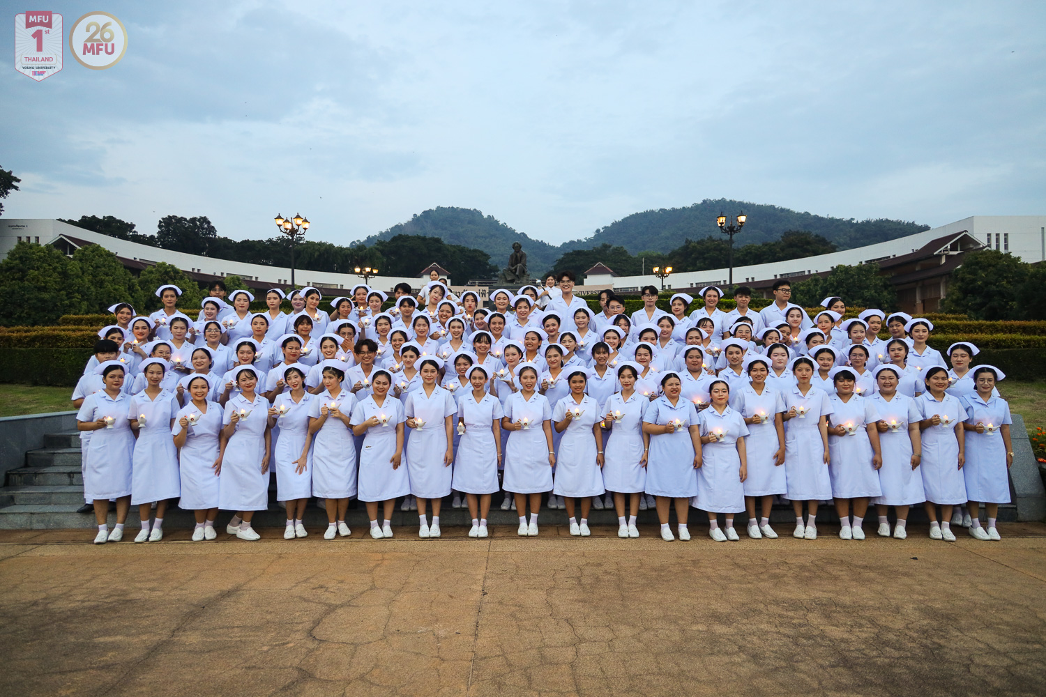 Congratulations to the nursing students on the occasion of the Nursing Caps, Lanterns, and Year Pins Presentation ขอแสดงความยินดีกับนักศึกษาในพิธีมอบหมวก ดวงประทีป และเข็มชั้นปีแก่นักศึกษาพยาบาล