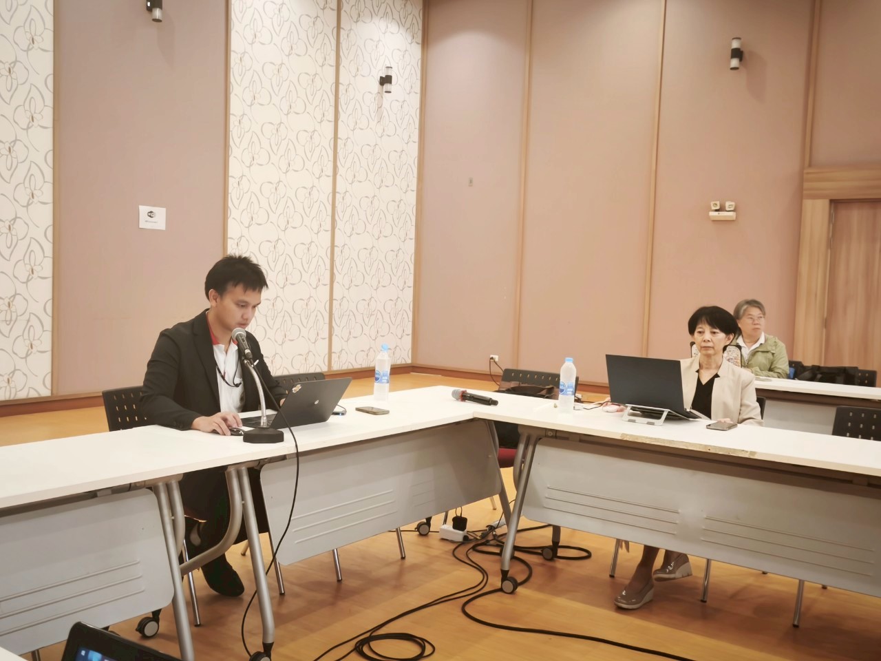 MFU News : LINE_ALBUM_KM_AI_for_assess_250725_3.jpg