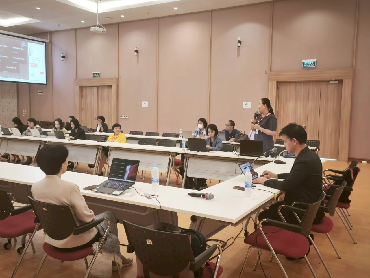 MFU News : LINE_ALBUM_KM_AI_for_assess_250725_9.jpg
