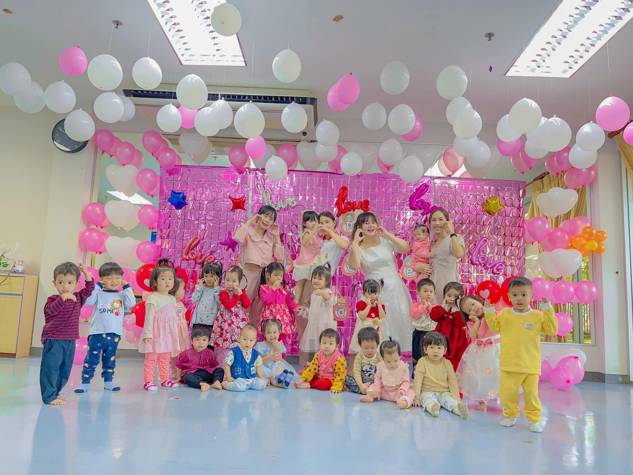 บ้านเด็กเล็กจัดกิจกรรมวันวาเลนไทน์ MFU CHILD HOME organized a Valentine's Day activity