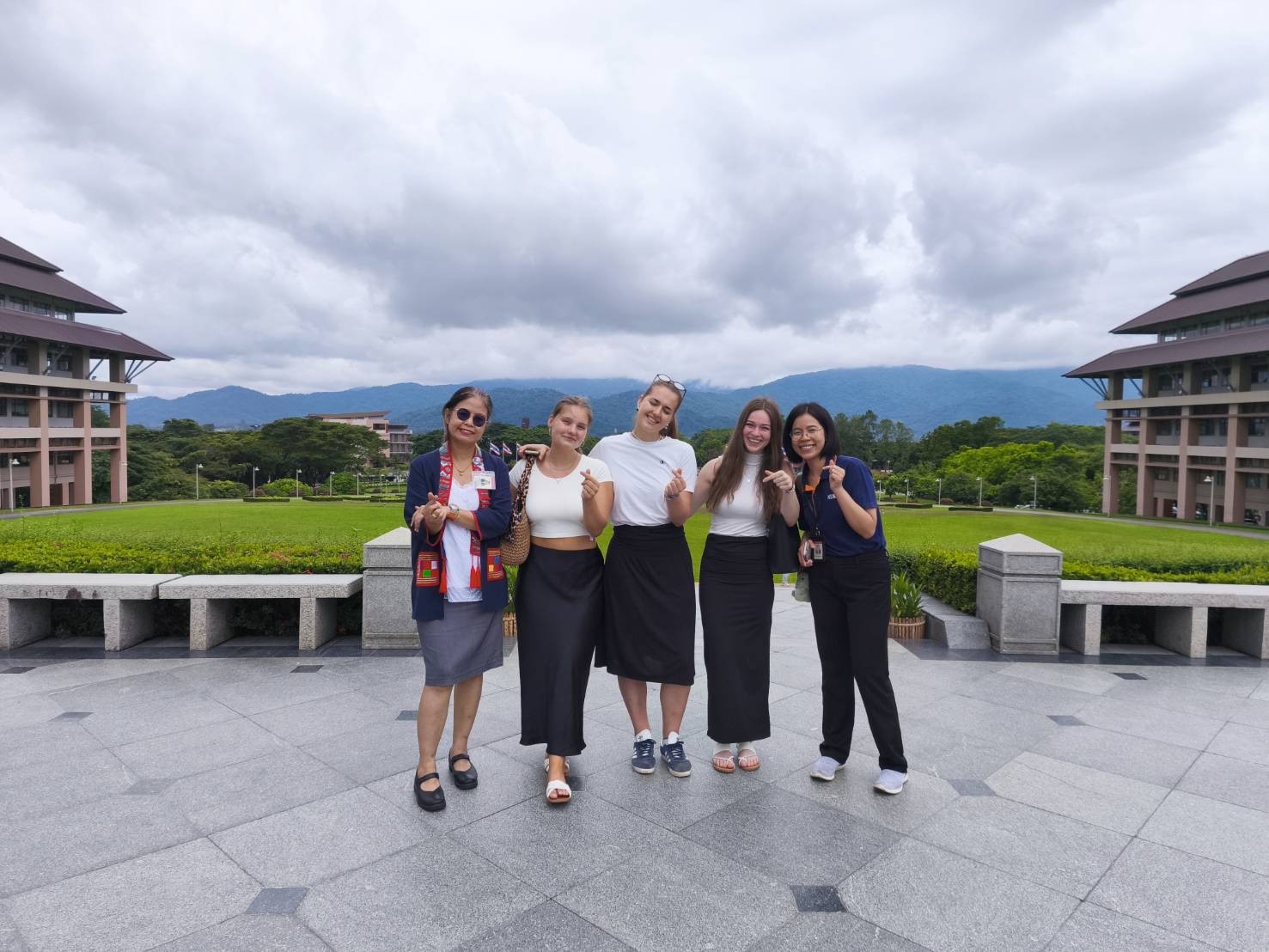 สำนักวิชาพยาบาลศาสตร์ มฟล. ต้อนรับนักศึกษาแลกเปลี่ยนจาก University of South Bohemia เริ่มโครงการฝึกอบรมด้านการพยาบาลและสุขภาพในประเทศไทย/MFU School of Nursing Welcomes Exchange Students from the University of South Bohemia