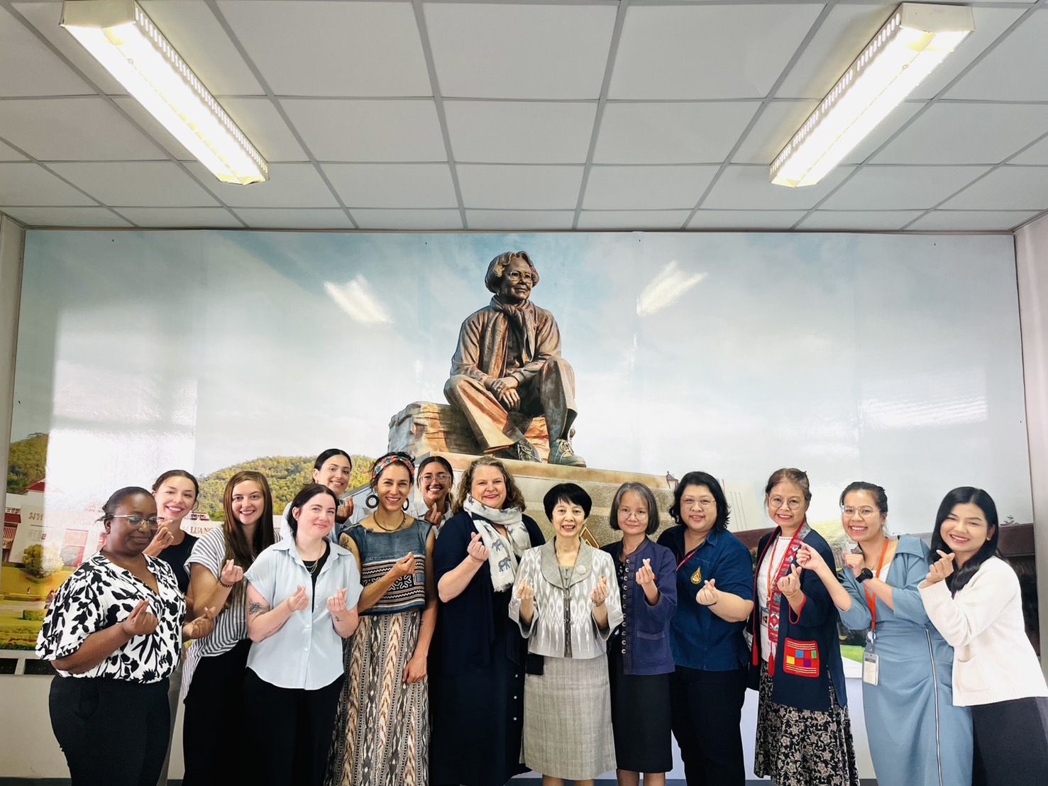 สำนักวิชาพยาบาลศาสตร์ ให้การต้อนรับอาจารย์และนักศึกษาพยาบาล จาก Oregon Health & Science University School of Nursing/The School of Nursing warmly welcomed faculty members and nursing students from the Oregon Health & Science University, USA