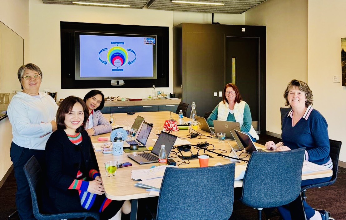 สำนักวิชาพยาบาลศาสตร์ มฟล. สรุปความสำเร็จภารกิจวิจัยระดับนานาชาติ ณ ประเทศออสเตรเลีย เตรียมตีพิมพ์ผลงานวิชาการและขยายเครือข่ายความร่วมมือระดับโลก/MFU School of Nursing Achieves Major International Research Success in Australia