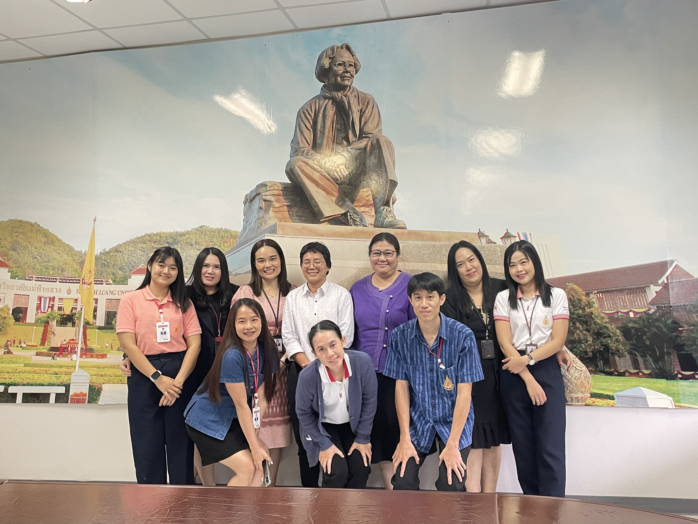 สำนักวิชาพยาบาลศาสตร์ มหาวิทยาลัยแม่ฟ้าหลวง จัดการอบรมเชิงปฏิบัติการ หัวข้อ “การพัฒนาศักยภาพในด้าน Data Visualization และ MIS สำหรับพนักงานสายปฏิบัติการ”/School of Nursing organized a workshop titled “Enhancing Data Visualization and MIS Competency